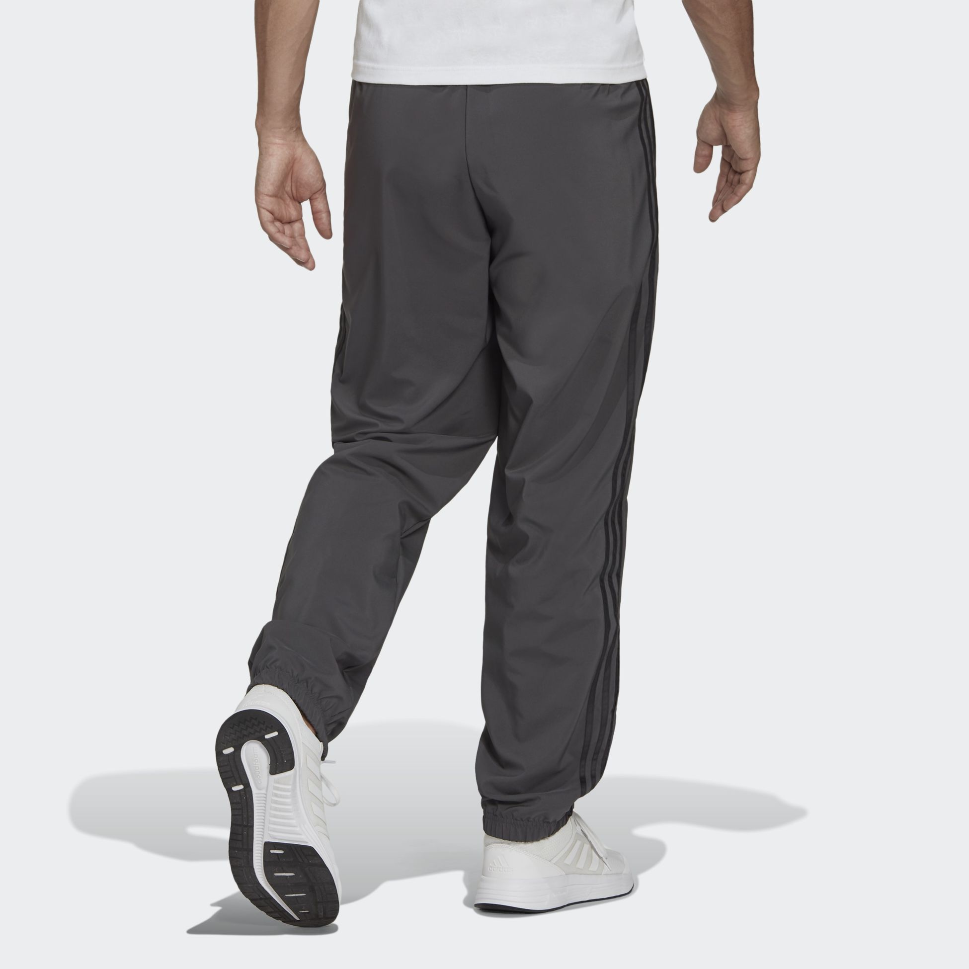 ADIDAS AEROREADY Essentials Samson 3-Stripes Tracksuit Bottoms pÃ¥ stadium.se